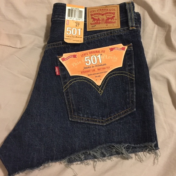 Levi's Pants - NWT levi Jean shorts